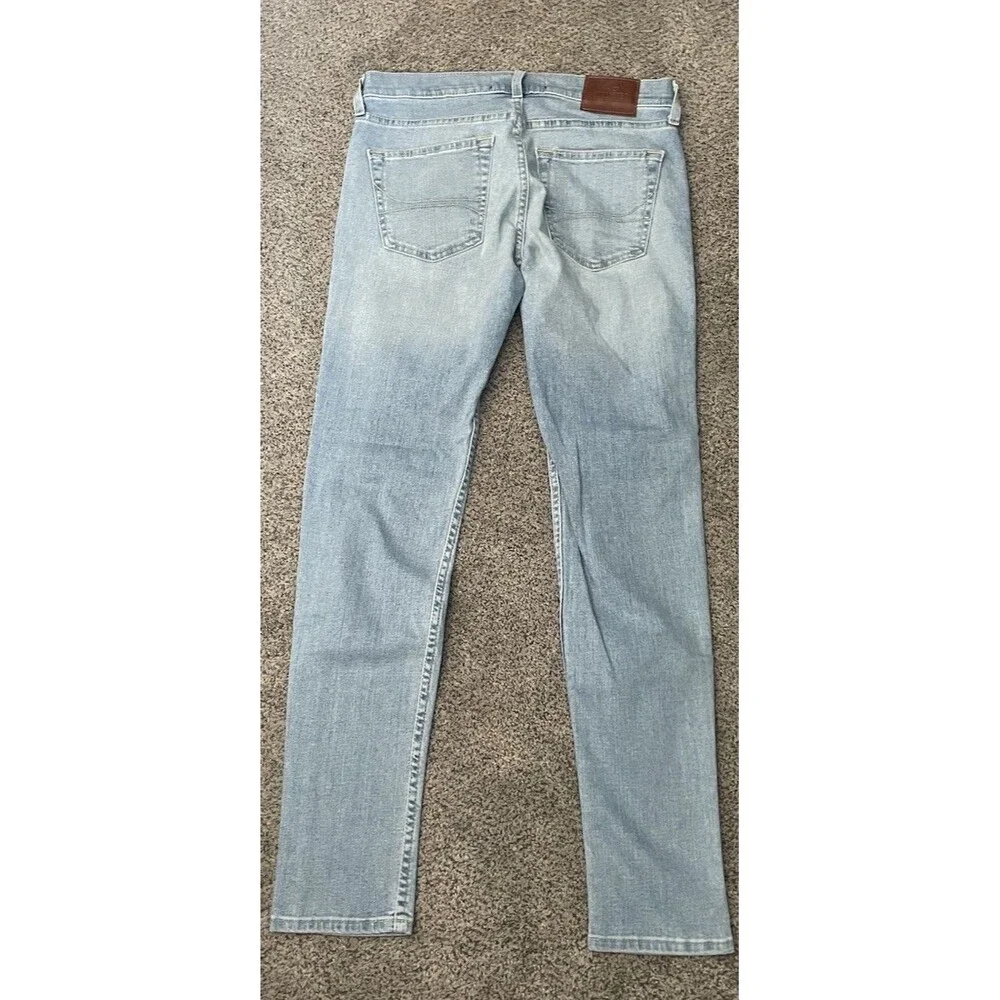 Hollister product pair